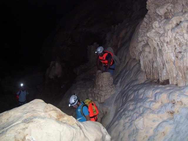 En las cavernas de las Lagunas